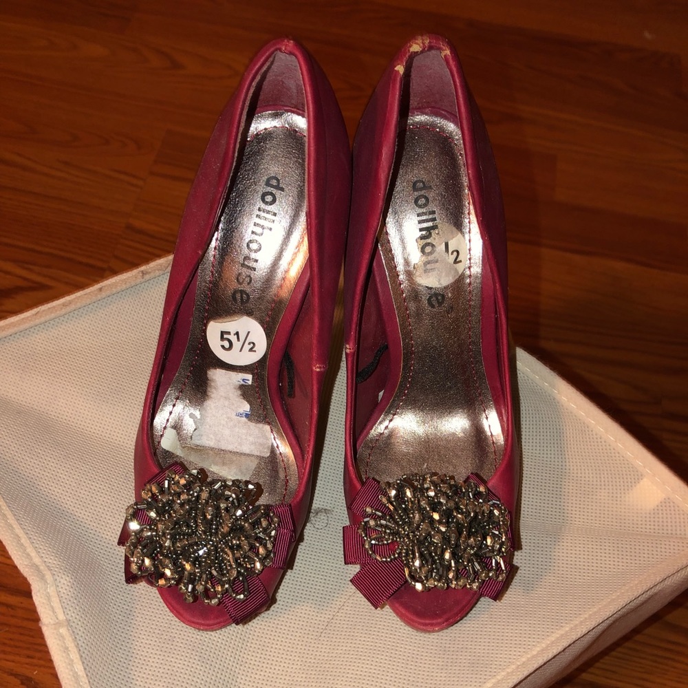 Shoes - Picture 2 of 2